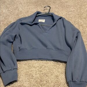 Abercrombie & Fitch Blue Cropped Sweatshirt